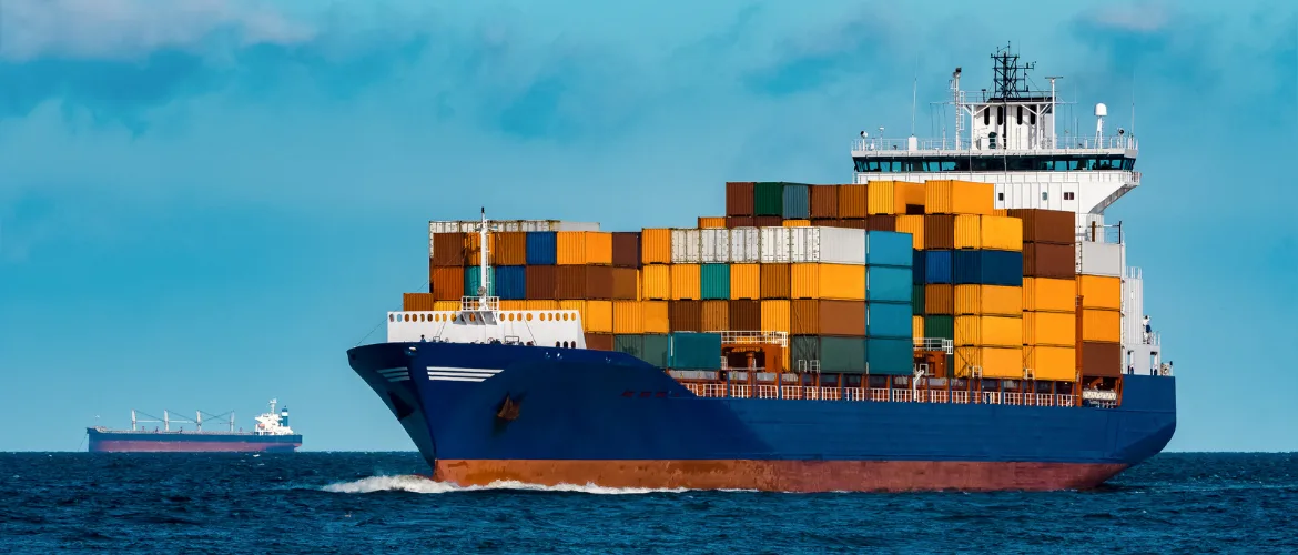 Suya ve Neme Maksimum Direnç: Poliüretan (PU) Tutkalın Denizcilik ve Dış Mekan Kullanımı